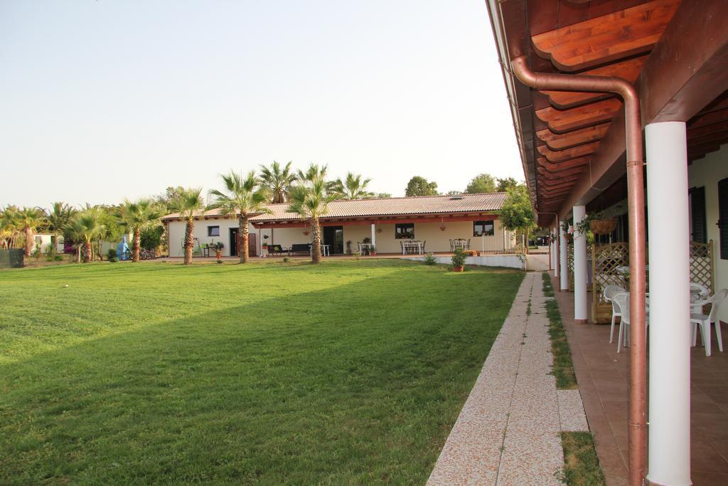Agliado Villa Platamona Exterior photo
