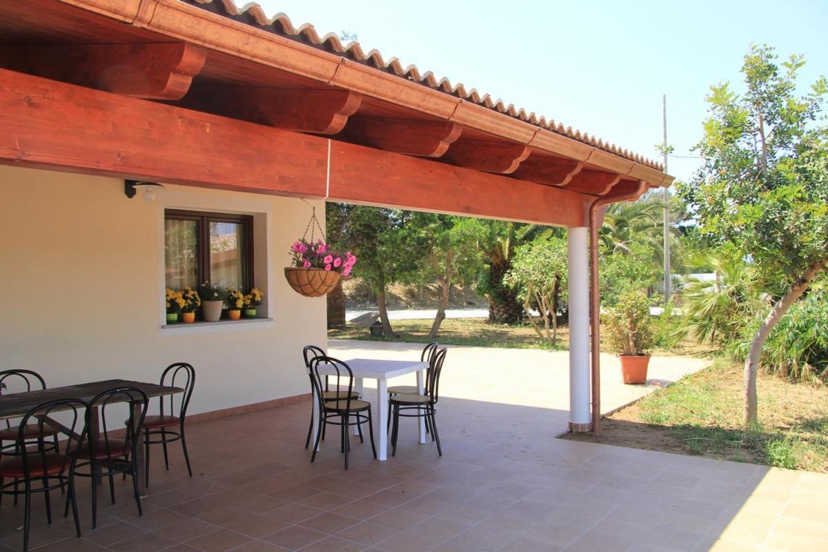 Agliado Villa Platamona Exterior photo